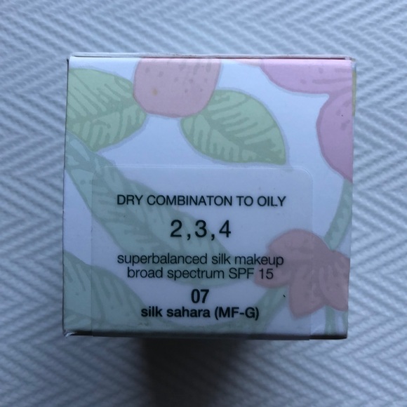 Clinique Foundation shade silk Sahara 07 (MF-G) - Picture 3 of 6